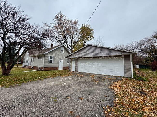 Building Photo - 760 Guthrie St