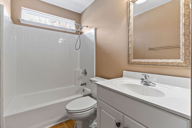 Building Photo - Chadbury House