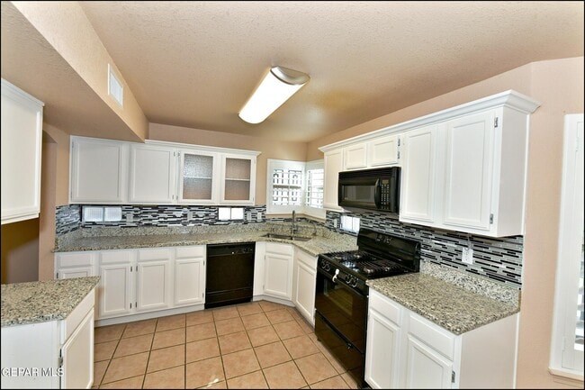 Building Photo - 1416 Stone Canyon Way