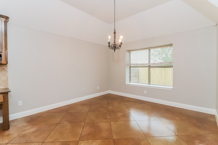 Building Photo - 330 Spyglass Dr