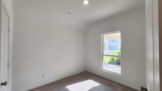 Building Photo - 6426 Seafoam Lake Dr