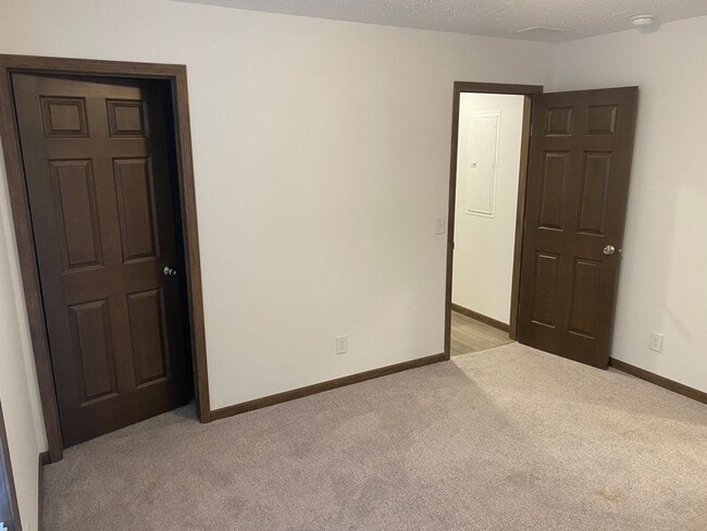Building Photo - 3 Bedroom House in McLean!
