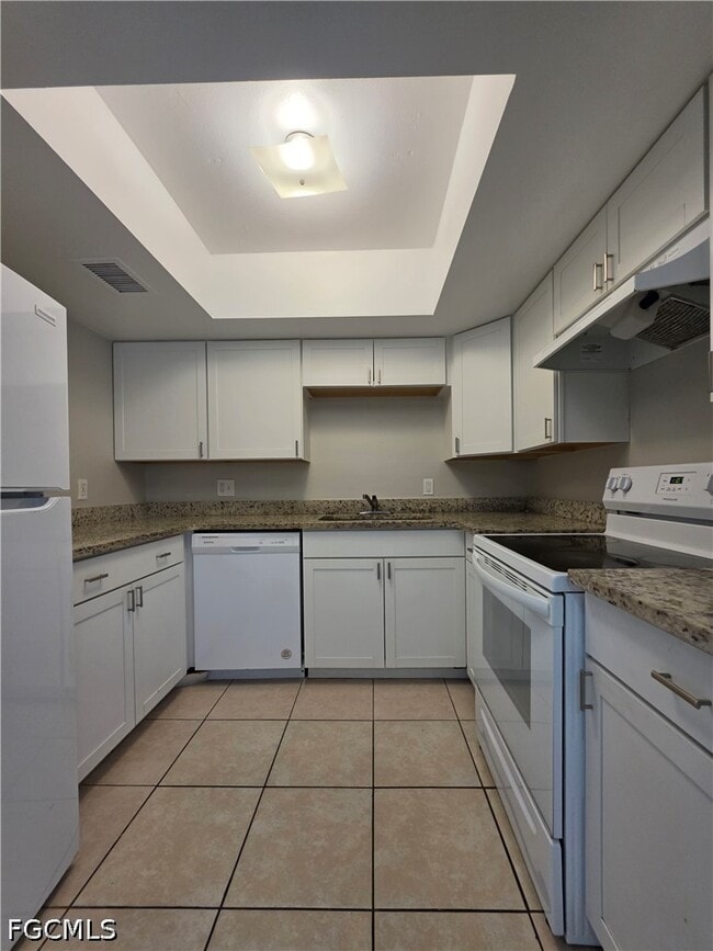 Building Photo - 1830 Maravilla Ave