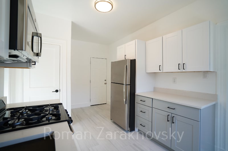 Building Photo - 66 Chester St