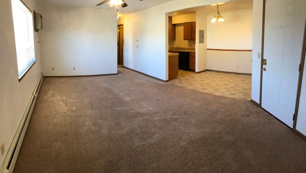 Living Area - 1530 Northgate Dr