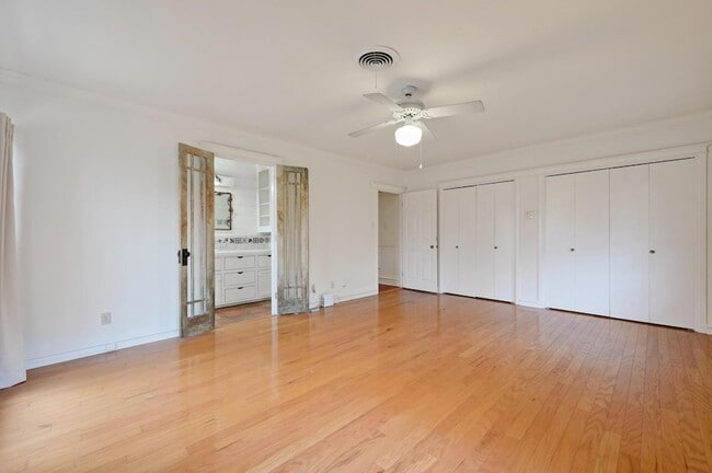 Building Photo - 2807 Hatley Dr