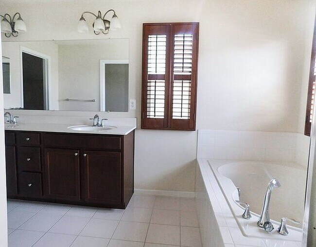 Building Photo - 11813 Sunset Ridge Pl