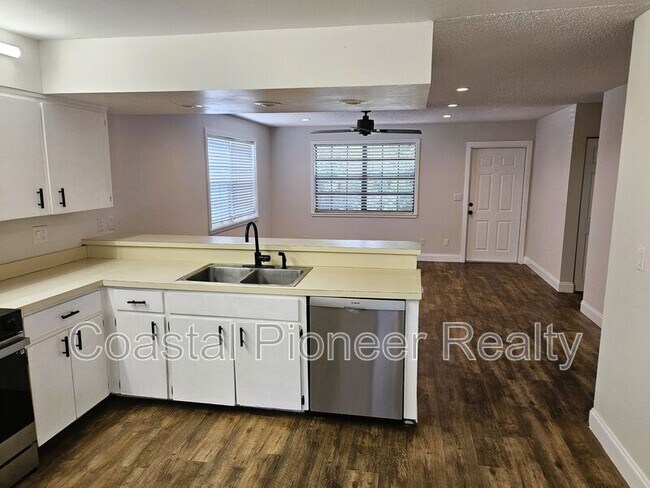 Building Photo - 1003 Willow Pond Dr