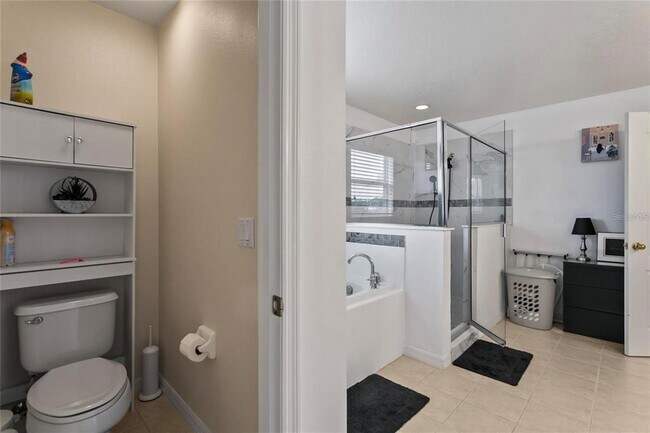 Building Photo - 913 Dorset Pl