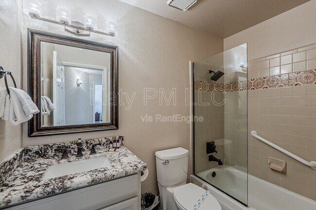 Building Photo - 9707 E Mountain View Rd