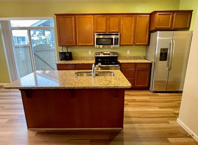 Building Photo - Fantastic 3 Bedroom 2.5 Bath Home in Cordata!