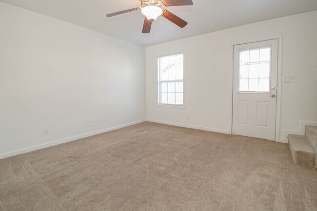 Building Photo - 299 Raleigh Dr