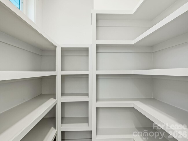 Building Photo - 1310 N Davidson St