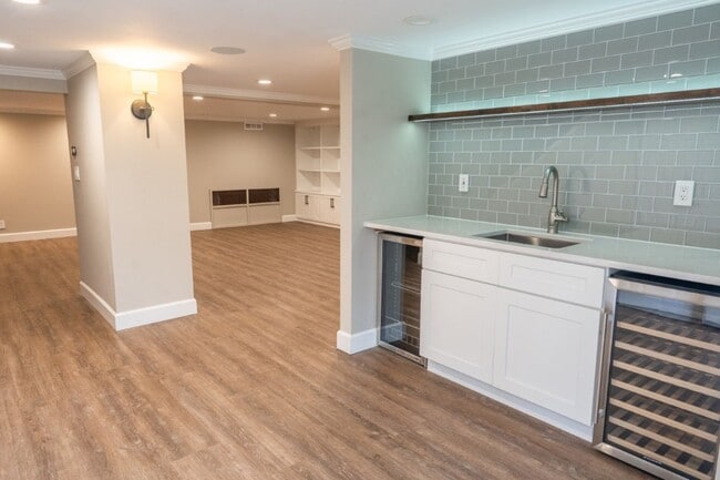 Building Photo - 4Bd/2.5Ba Seattle House