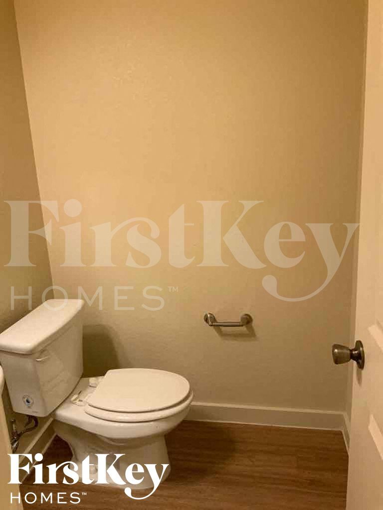 Building Photo - 9923 Rio Doso Dr