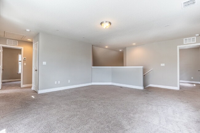 Building Photo - 27462 Paraiso Sands