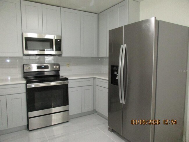 Building Photo - 200 Gemwood Ct