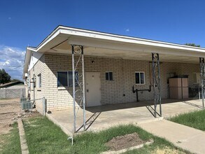 Building Photo - 480 E U.S. Hwy 70