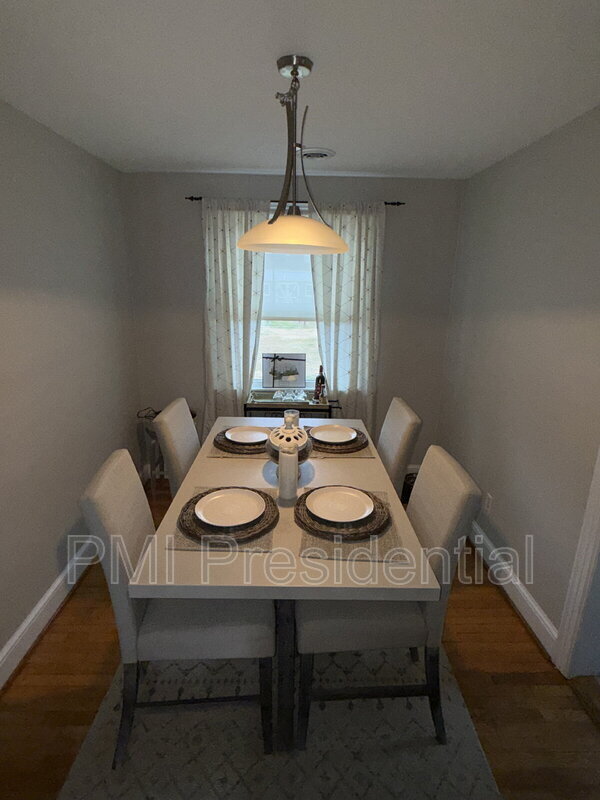 Building Photo - 7346 Edgeworth Rd