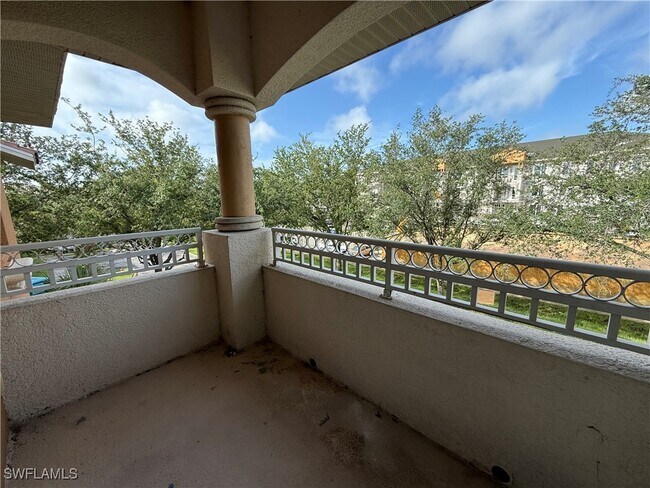 Building Photo - 3948 Pomodoro Cir
