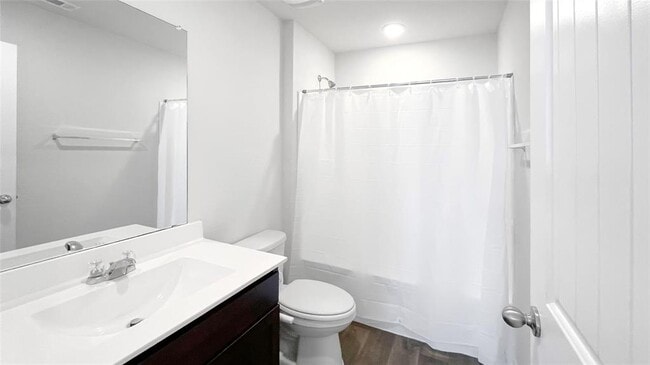 Building Photo - 112 Skipping Stone Ln