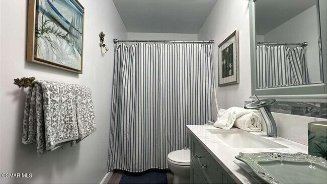 Building Photo - 1572 Dover Ave