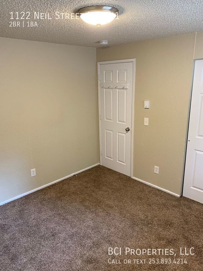 Building Photo - 1122 Neil St NE