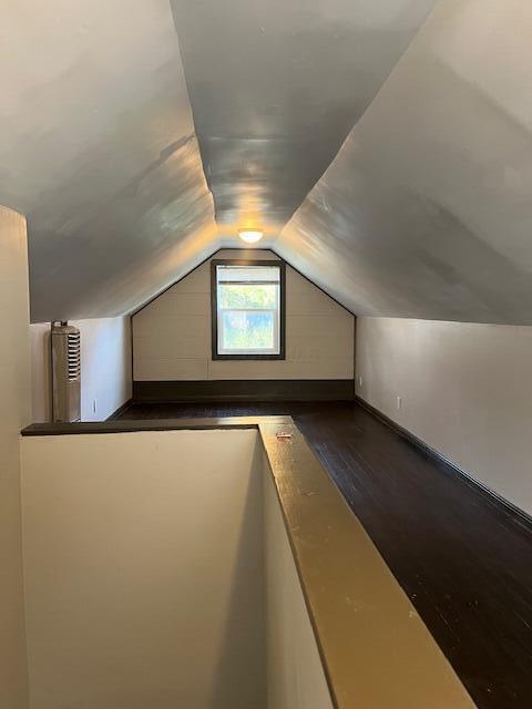 Building Photo - 738 S Weyant Ave