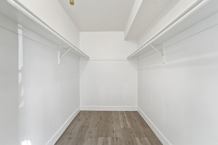 Building Photo - 113 Echelon Rd