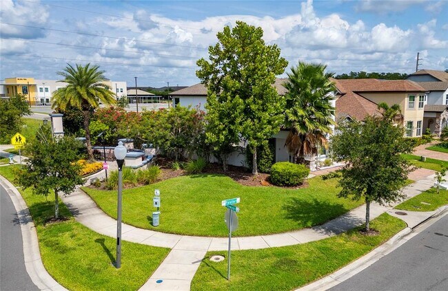 Building Photo - 3207 Palatka St
