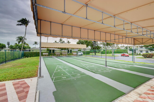 Building Photo - 2401 Del-Aire Blvd
