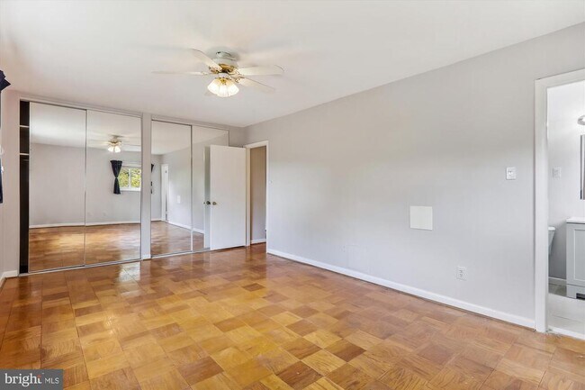 Building Photo - 10631 Montrose Ave