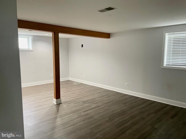 Building Photo - 6616 Kirby Ct
