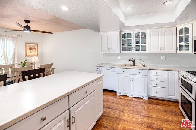 Building Photo - 27003 Rio Prado Dr