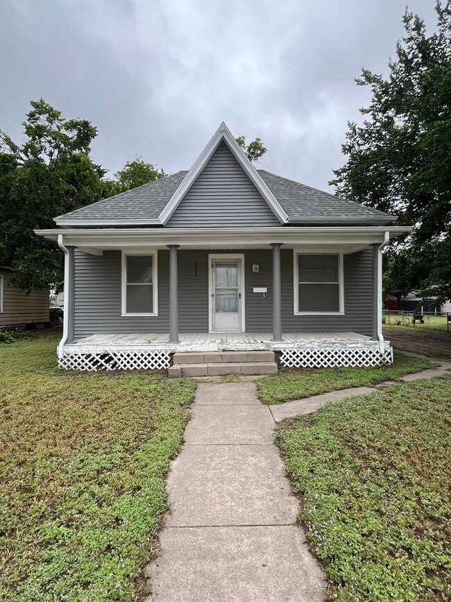 Primary Photo - 3 Bedroom, 1 Bathroom House