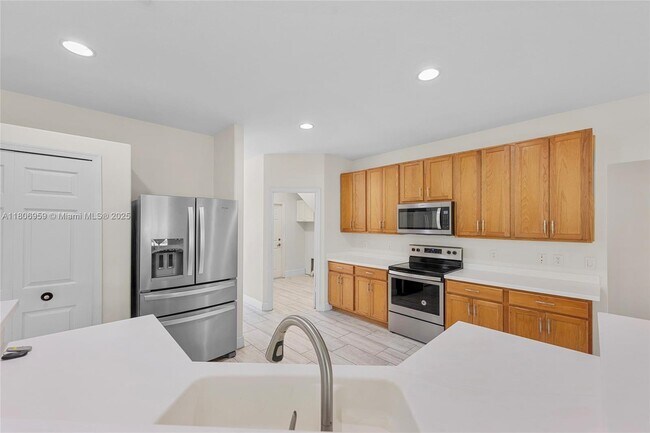 Building Photo - 1273 Scarlet Oak Cir