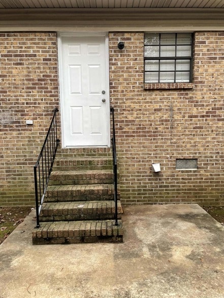 Building Photo - 4100 N Ocoee St