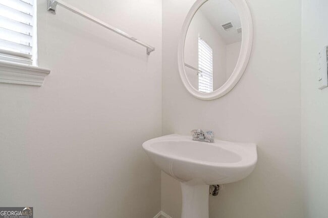 Building Photo - 1850 Lily Stem Trail NE