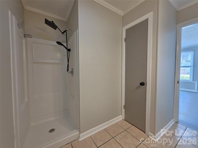 Building Photo - 1212 N Church St