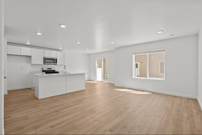 Building Photo - 1522 720 N