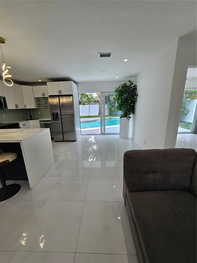 Building Photo - 1421 NW 65th Terrace