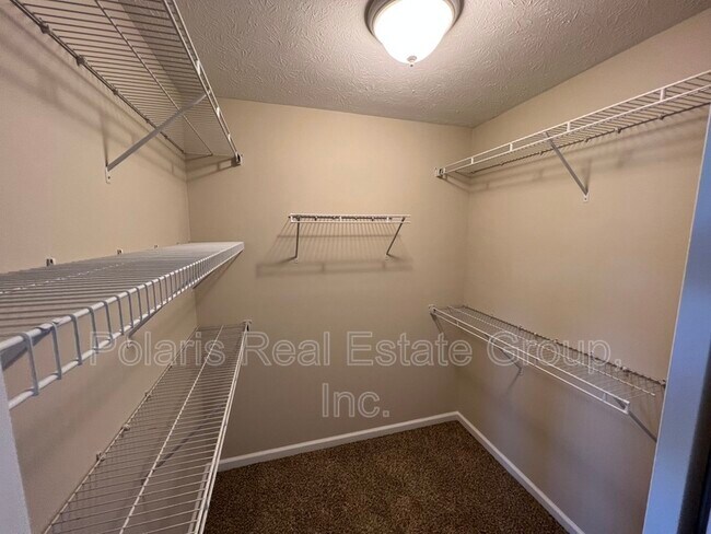 Building Photo - 2617 Manigault St