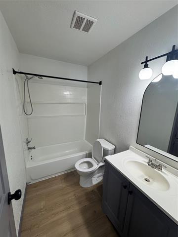 Building Photo - 7300 Comanche Trail