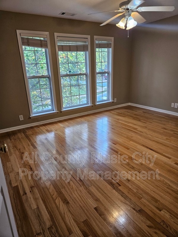 Building Photo - 425 Chamberlain Park Ln