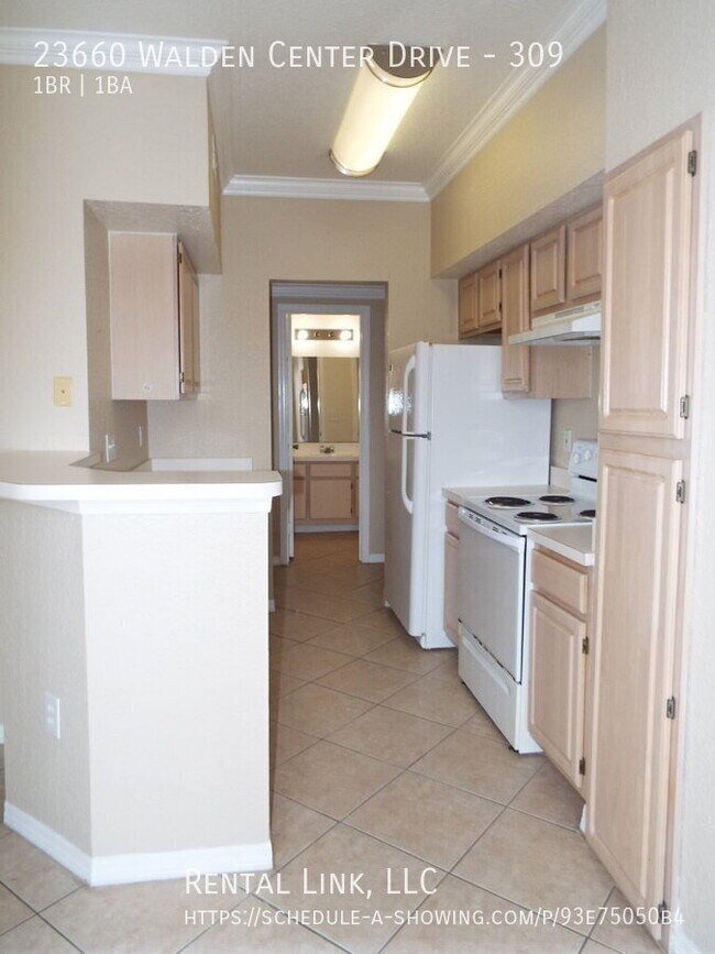 Building Photo - 23660 Walden Center Dr