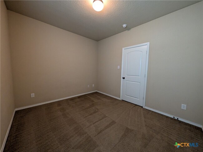 Building Photo - 1028 Brown Rock Dr