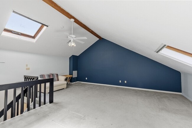 Building Photo - 116 Broadmeadow St