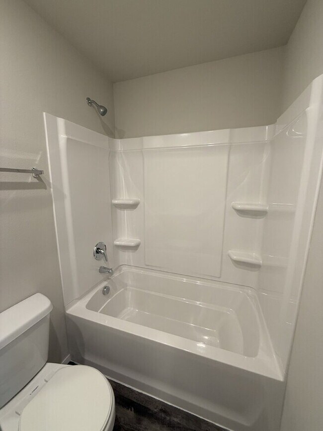 Building Photo - 3 Bed, 2 Bath Home in Beggs