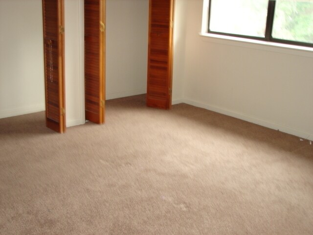 Building Photo - Great Townhome in The Cove!