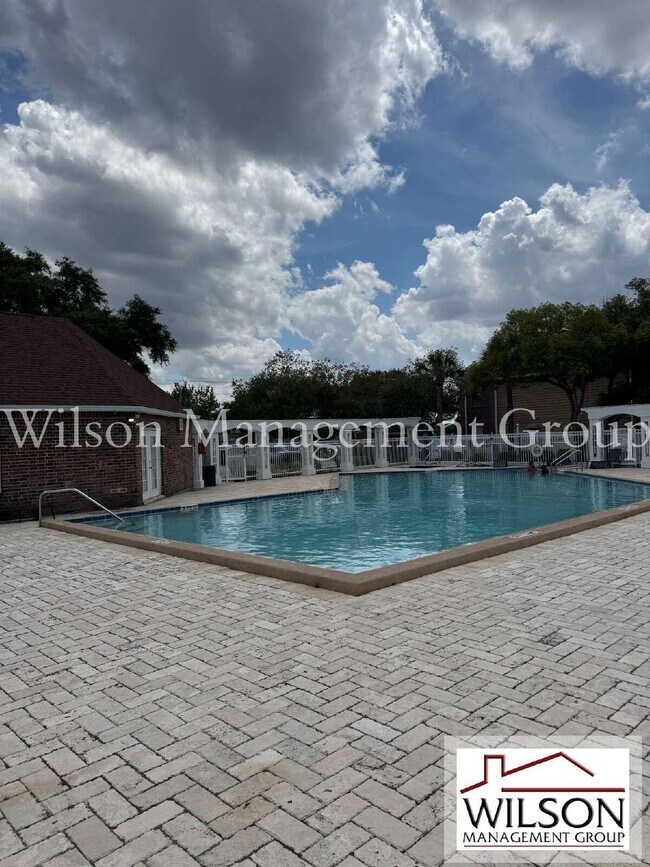 Building Photo - 5540 Devonbriar Way